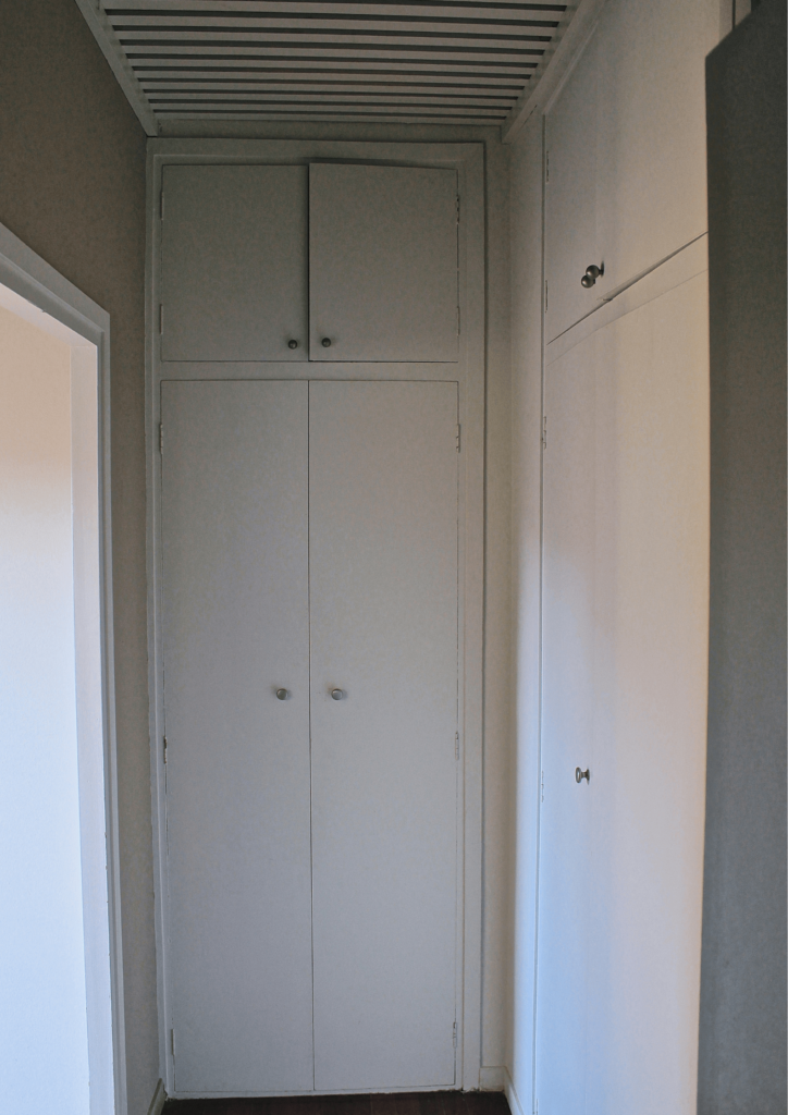 Single panel wardrobes ideas for small bedroom